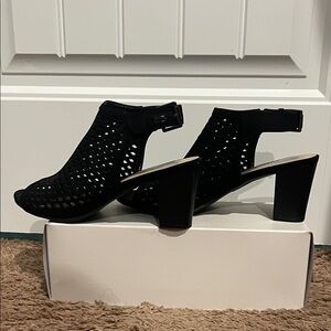 Chic Black Women's Block Heel Sandals